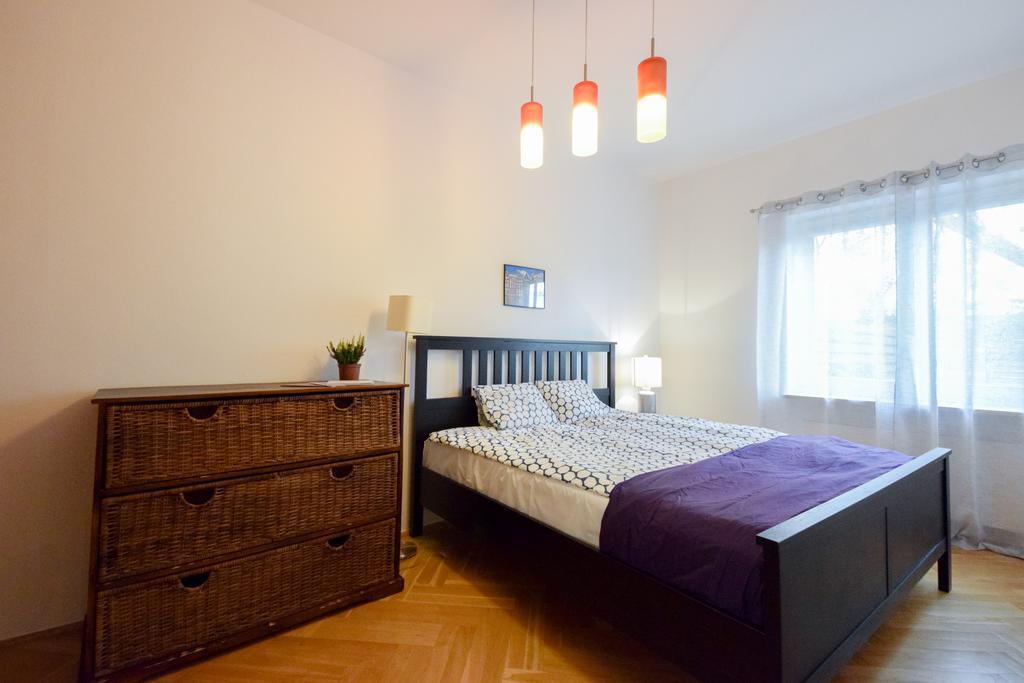 Shortstaypoland Bialobrzeska 华沙 外观 照片